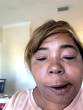 Snapshot of JCCaramelbarbie1 chatting on December 22, 2025, 1:41 pm JCCaramelbarbie1 online show from December 22, 2025, 1:41 pm