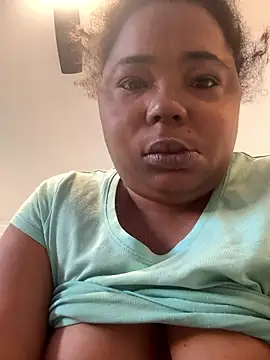 Snapshot of JCCaramelbarbie1 chatting on January 6, 2026, 2:21 pm JCCaramelbarbie1 online show from January 6, 2026, 2:21 pm