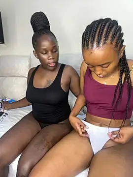 Doublefreaks online show from October 9, 2025, 10:52 pm