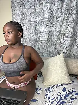 Snapshot of Doublefreaks chatting on February 8, 2026, 3:59 pm Doublefreaks online show from February 8, 2026, 3:59 pm