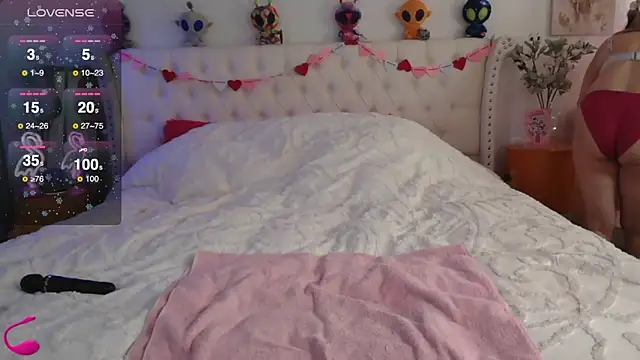 Snapshot of VegasDani chatting on February 24, 2025, 12:41 am VegasDani online show from February 24, 2025, 12:41 am