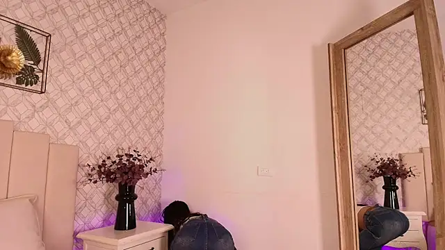 Snapshot of Susana_Sanchez chatting on February 20, 2026, 11:22 am Susana Sanchez online show from February 20, 2026, 11:22 am