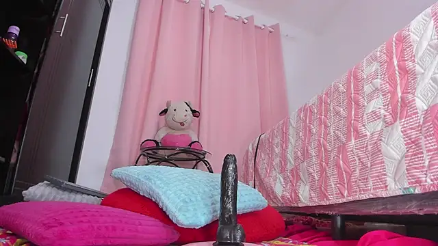 Snapshot of msschloee_ chatting on February 18, 2025, 10:25 pm msschloee online show from February 18, 2025, 10:25 pm