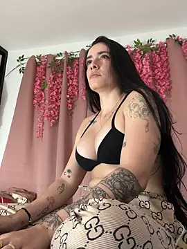 Snapshot of msschloee_ chatting on November 21, 2025, 11:58 pm msschloee online show from November 21, 2025, 11:58 pm