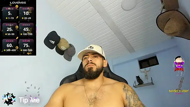 Snapshot of _Poseidon1_ chatting on September 13, 2025, 4:23 am Poseidon1 online show from September 13, 2025, 4:23 am