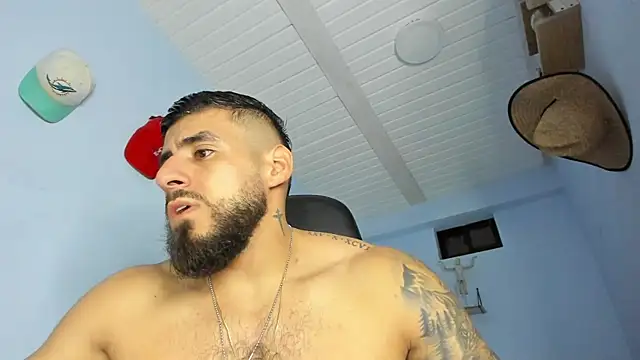 Snapshot of _Poseidon1_ chatting on September 26, 2025, 4:27 am Poseidon1 online show from September 26, 2025, 4:27 am