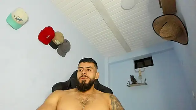 Snapshot of _Poseidon1_ chatting on October 5, 2025, 4:44 am Poseidon1 online show from October 5, 2025, 4:44 am