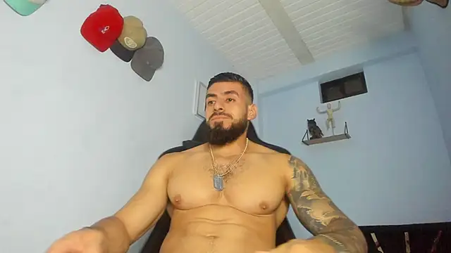 Snapshot of _Poseidon1_ chatting on November 14, 2025, 4:55 am Poseidon1 online show from November 14, 2025, 4:55 am