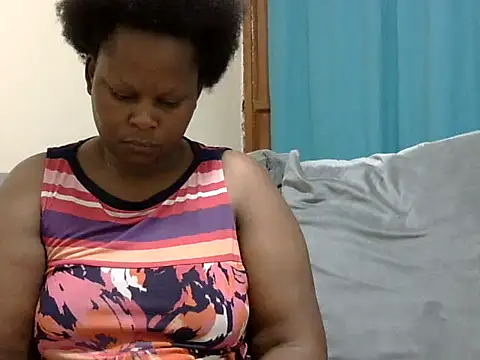 Pretty lilly02 online show from April 28, 2026, 4:17 am