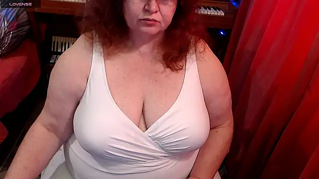 RoseRed69 online show from February 8, 2026, 4:16 am