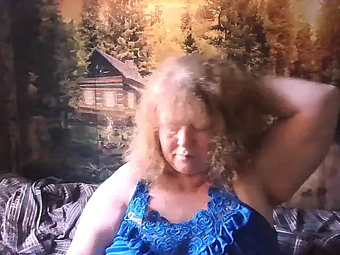 Snapshot of RoseRed69 chatting on June 14, 2026, 11:29 pm RoseRed69 online show from June 14, 2026, 11:29 pm
