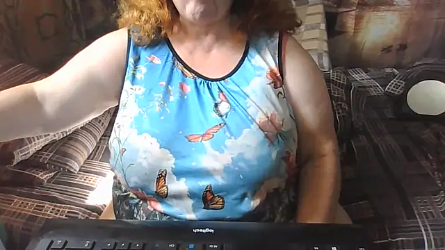 RoseRed69 online show from July 6, 2026, 7:05 am
