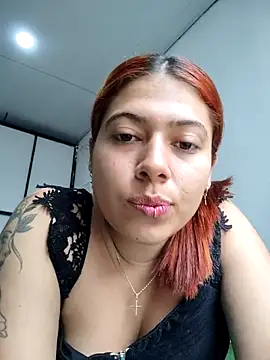 caro sweett online show from March 4, 2025, 2:21 pm