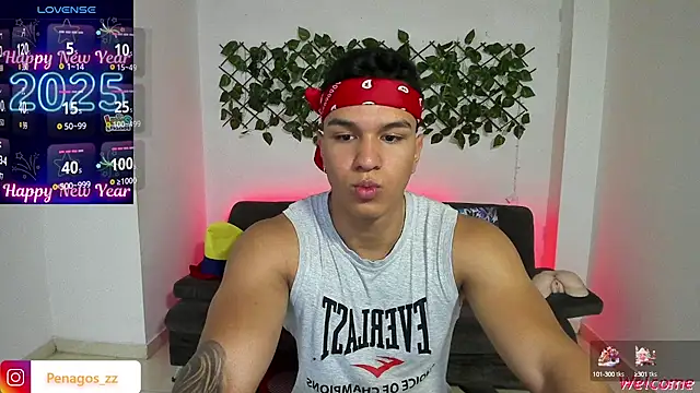 Snapshot of Taylor_John chatting on January 3, 2025, 3:44 pm Taylor John online show from January 3, 2025, 3:44 pm