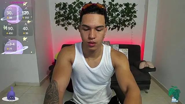 Snapshot of Taylor_John chatting on January 9, 2025, 2:51 pm Taylor John online show from January 9, 2025, 2:51 pm