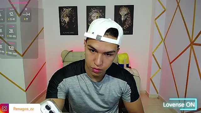 Snapshot of Taylor_John chatting on January 21, 2025, 9:04 pm Taylor John online show from January 21, 2025, 9:04 pm