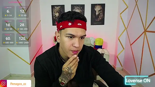 Snapshot of Taylor_John chatting on February 10, 2025, 3:21 pm Taylor John online show from February 10, 2025, 3:21 pm