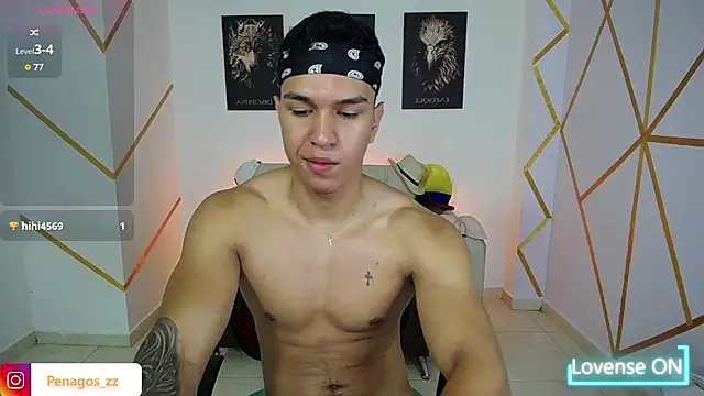 Snapshot of Taylor_John chatting on February 20, 2025, 5:07 pm Taylor John online show from February 20, 2025, 5:07 pm