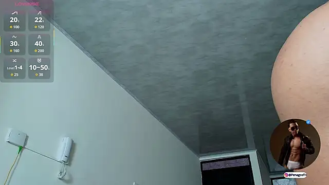 Snapshot of Taylor_John chatting on January 5, 2026, 8:23 pm Taylor John online show from January 5, 2026, 8:23 pm