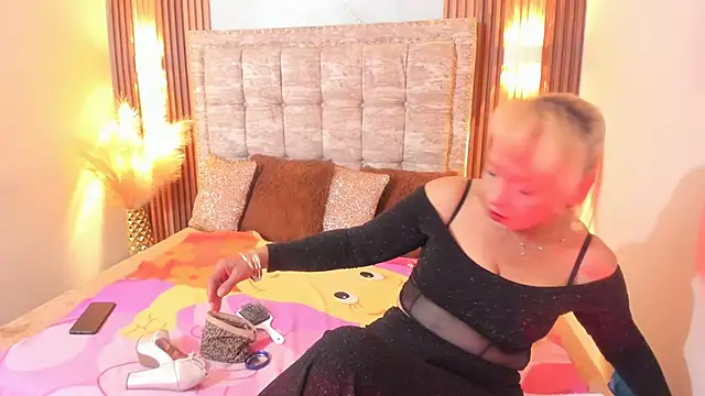 AnastasiaTaylor  online show from February 22, 2025, 3:12 am