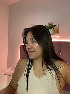 Snapshot of angellique_22 chatting on March 5, 2025, 9:27 am angellique 22 online show from March 5, 2025, 9:27 am