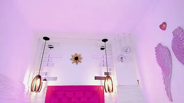 mia six66 online show from March 2, 2025, 11:07 am