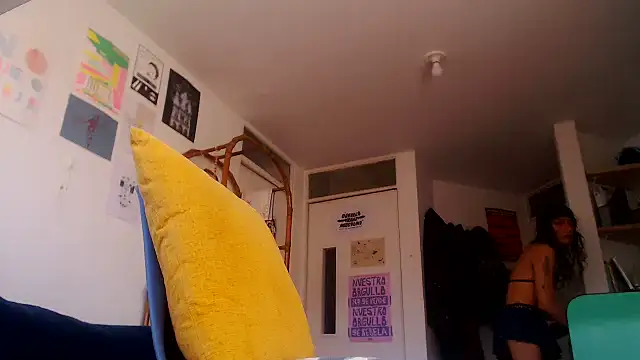 Zafiro subversiva online show from January 18, 2025, 12:57 pm