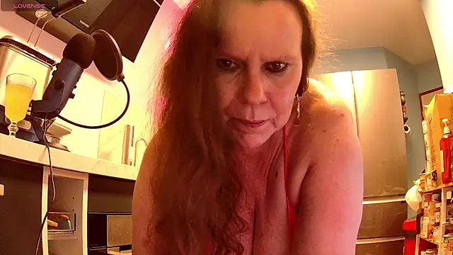 Snapshot of Endrocleia chatting on June 14, 2026, 2:24 am Endrocleia online show from June 14, 2026, 2:24 am