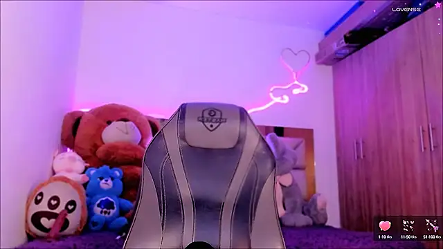 Snapshot of Lucidollts_ chatting on February 7, 2025, 5:52 am Lucidollts online show from February 7, 2025, 5:52 am