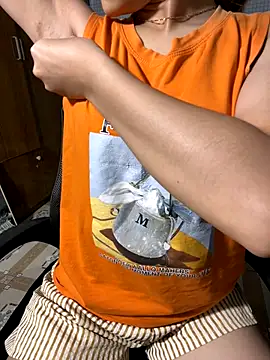 Snapshot of Girllikesexx2 chatting on September 25, 2025, 7:45 am Girllikesexx2 online show from September 25, 2025, 7:45 am