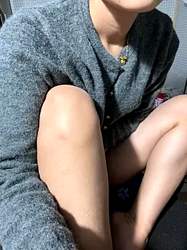 Snapshot of Girllikesexx2 chatting on November 27, 2025, 2:46 am Girllikesexx2 online show from November 27, 2025, 2:46 am