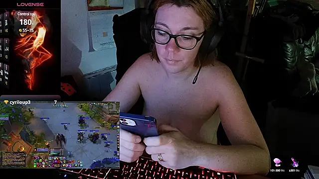 Snapshot of lili-hot-77 chatting on December 29, 2024, 8:04 pm lili-hot-77 online show from December 29, 2024, 8:04 pm