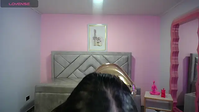 lizzyluk ch online show from November 8, 2025, 4:51 pm