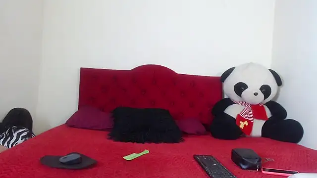 Luluu 08 online show from February 6, 2025, 2:04 pm