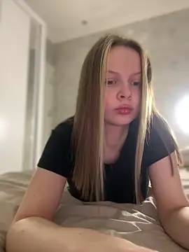 wrenlie online show from May 6, 2026, 7:19 pm