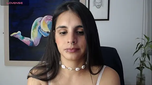 Snapshot of alma_violeta chatting on December 12, 2024, 11:03 pm alma violeta online show from December 12, 2024, 11:03 pm