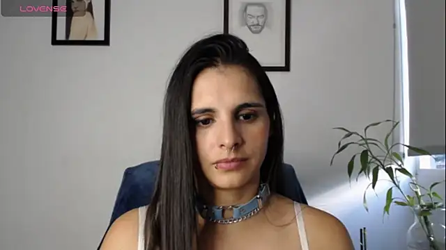 Snapshot of alma_violeta chatting on January 17, 2025, 9:28 pm alma violeta online show from January 17, 2025, 9:28 pm