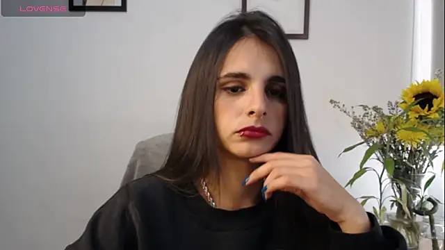 Snapshot of alma_violeta chatting on January 30, 2025, 6:10 pm alma violeta online show from January 30, 2025, 6:10 pm