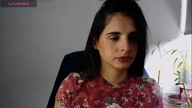 Snapshot of alma_violeta chatting on March 21, 2025, 7:57 pm alma violeta online show from March 21, 2025, 7:57 pm