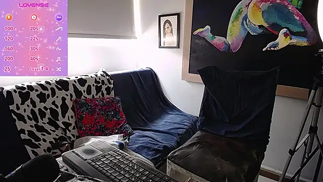 Snapshot of alma_violeta chatting on December 18, 2025, 5:41 pm alma violeta online show from December 18, 2025, 5:41 pm