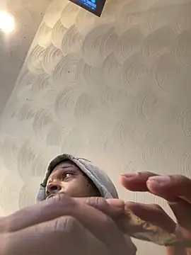 rayyymack online show from February 4, 2025, 9:10 pm