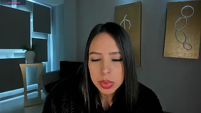 KatieStonne online show from March 13, 2026, 11:28 am