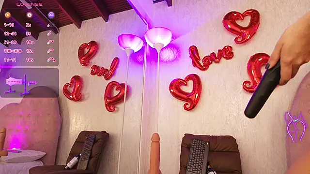 mariablonde  online show from February 4, 2025, 12:22 pm