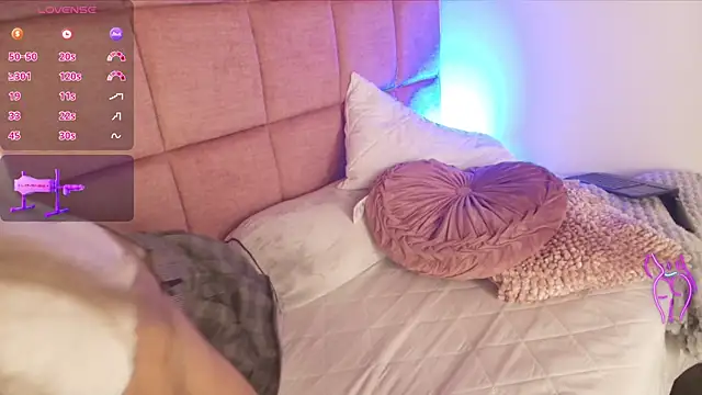 mariablonde  online show from March 9, 2025, 9:46 pm