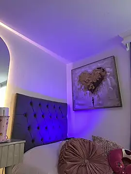 Snapshot of mariablonde_ chatting on August 4, 2026, 5:48 pm mariablonde online show from August 4, 2026, 5:48 pm
