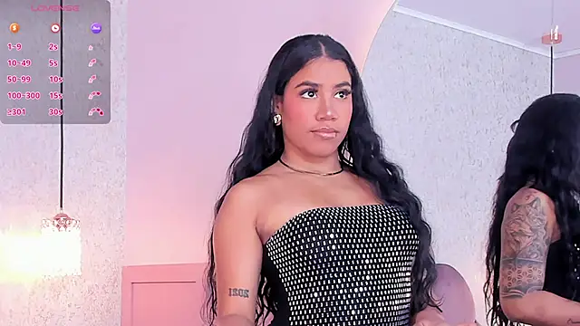 Snapshot of Salome_Diaz_ chatting on September 9, 2025, 5:18 am Salome Diaz online show from September 9, 2025, 5:18 am