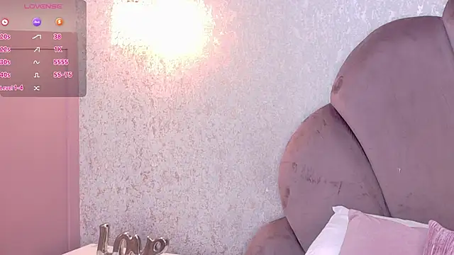 Snapshot of Salome_Diaz_ chatting on November 27, 2025, 4:25 am Salome Diaz online show from November 27, 2025, 4:25 am