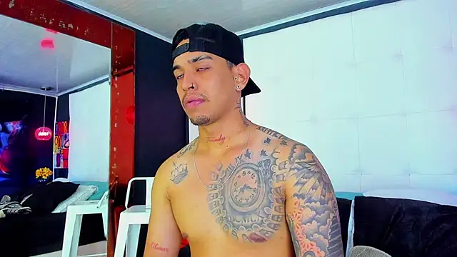 Damian09  online show from December 6, 2024, 4:25 am