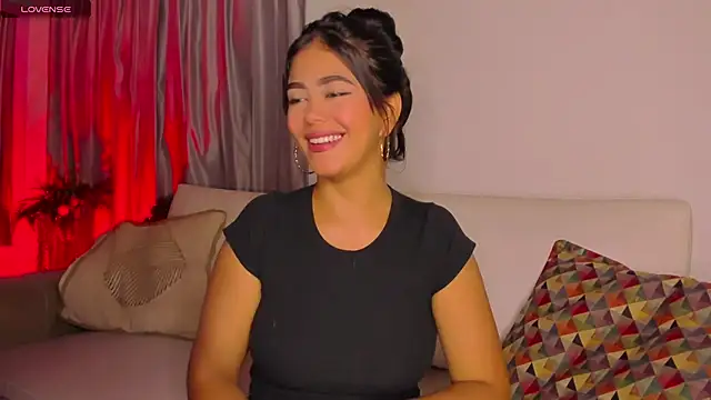 azzahara069 online show from January 9, 2025, 2:43 am