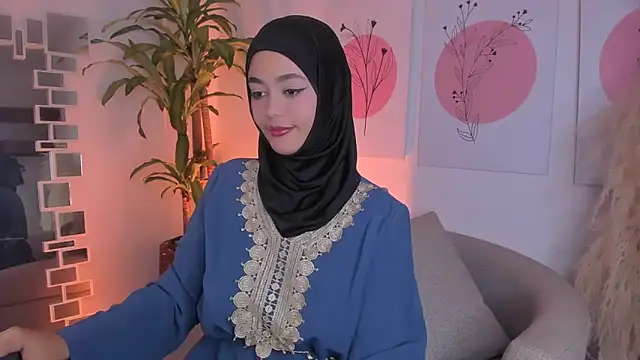 azzahara069 online show from March 19, 2026, 12:14 am